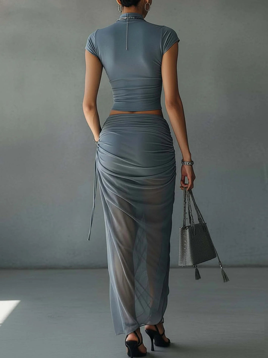 Completo Blu con T-Shirt e Gonna Drappeggiata in Tulle – Chiara Rossetti (2)