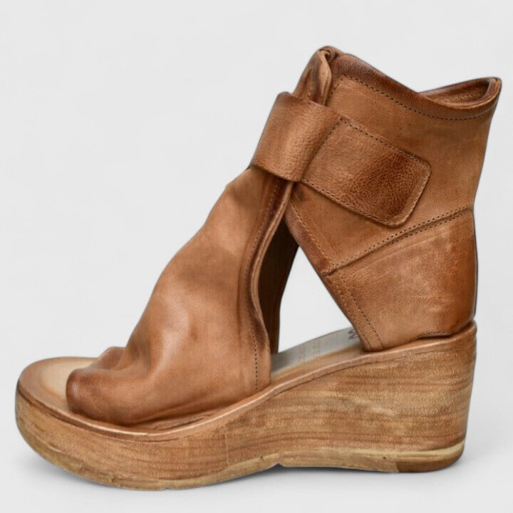 Karline | Sandali classici con zeppa