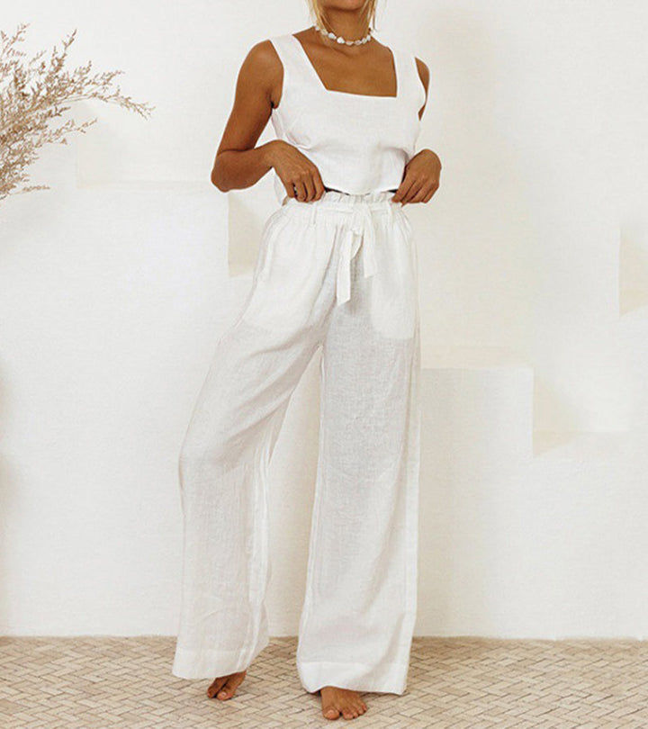 Megan | Completo minimalista con top e pantaloni svasati
