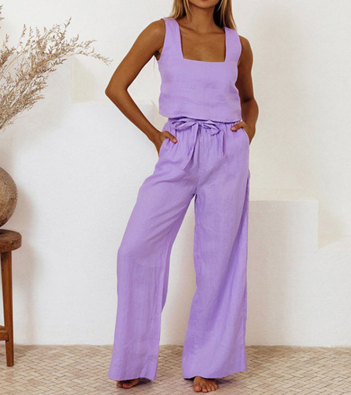 Megan | Completo minimalista con top e pantaloni svasati
