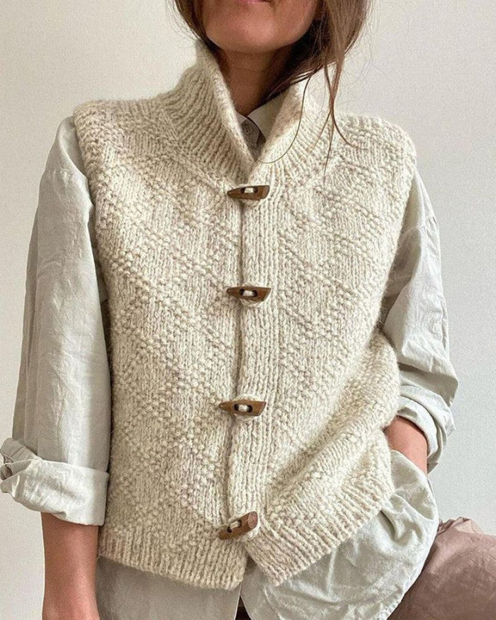 INGRID – ACCOGLIENTE CARDIGAN SENZA MANICHE IN MAGLIA — 2