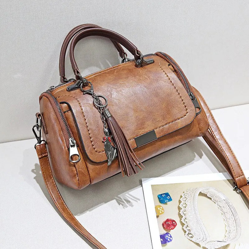 Julie™ | Borsa in pelle materica