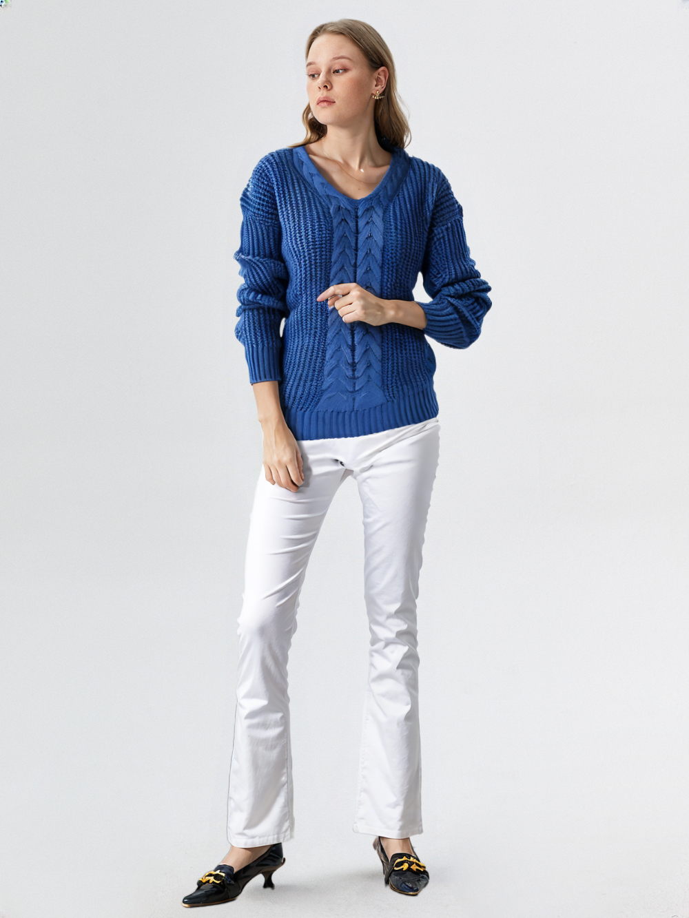 Oriana | Comodo maglione con scollo a V — 19