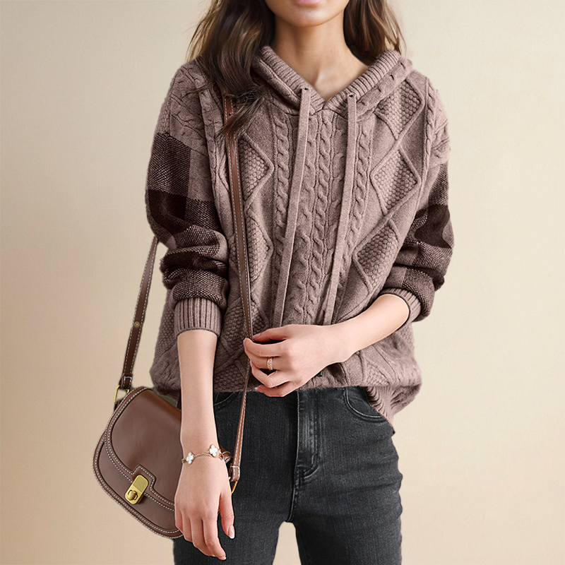 Emily | Maglione con cappuccio lavorato a trecce — 5