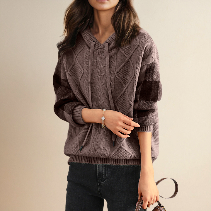 Emily | Maglione con cappuccio lavorato a trecce — 1