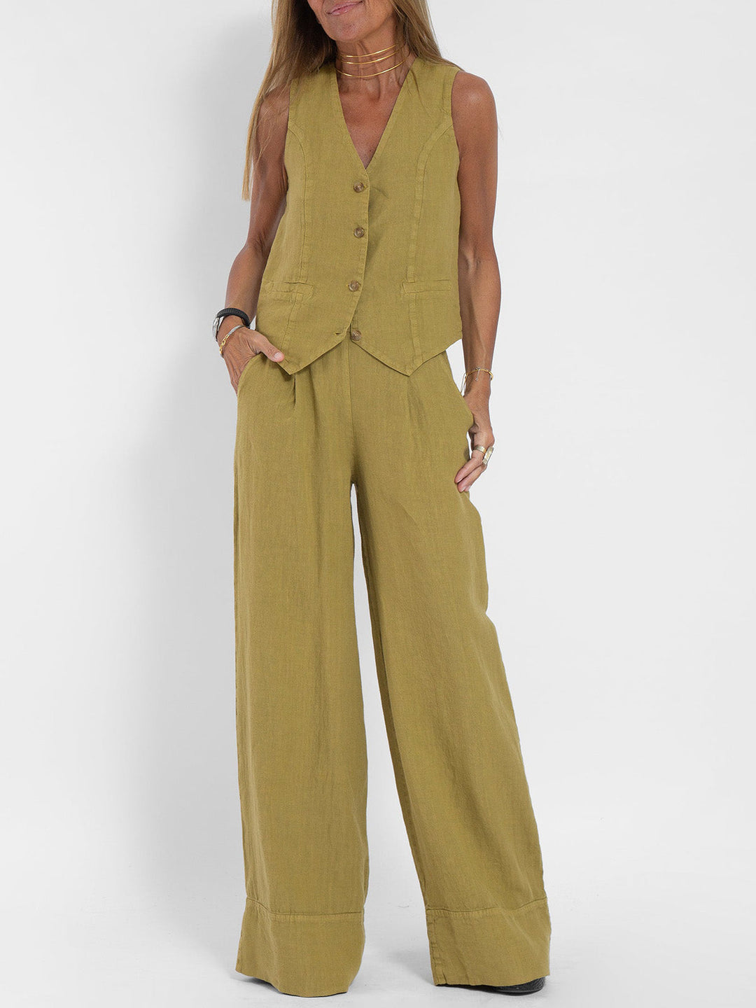 Aira | Completo con gilet abbottonato e pantaloni a gamba ampia