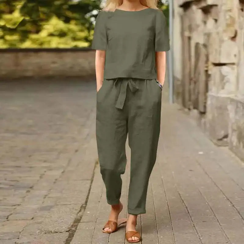 Charm™ | Completo chic due pezzi dalla linea rilassata